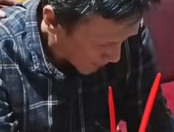 Terduga Pelaku,Pegawai PPPK Kementrian PU Kabupaten Bandung Yang Menanam Ganja Dirumahnya Tertunduk Lemas.