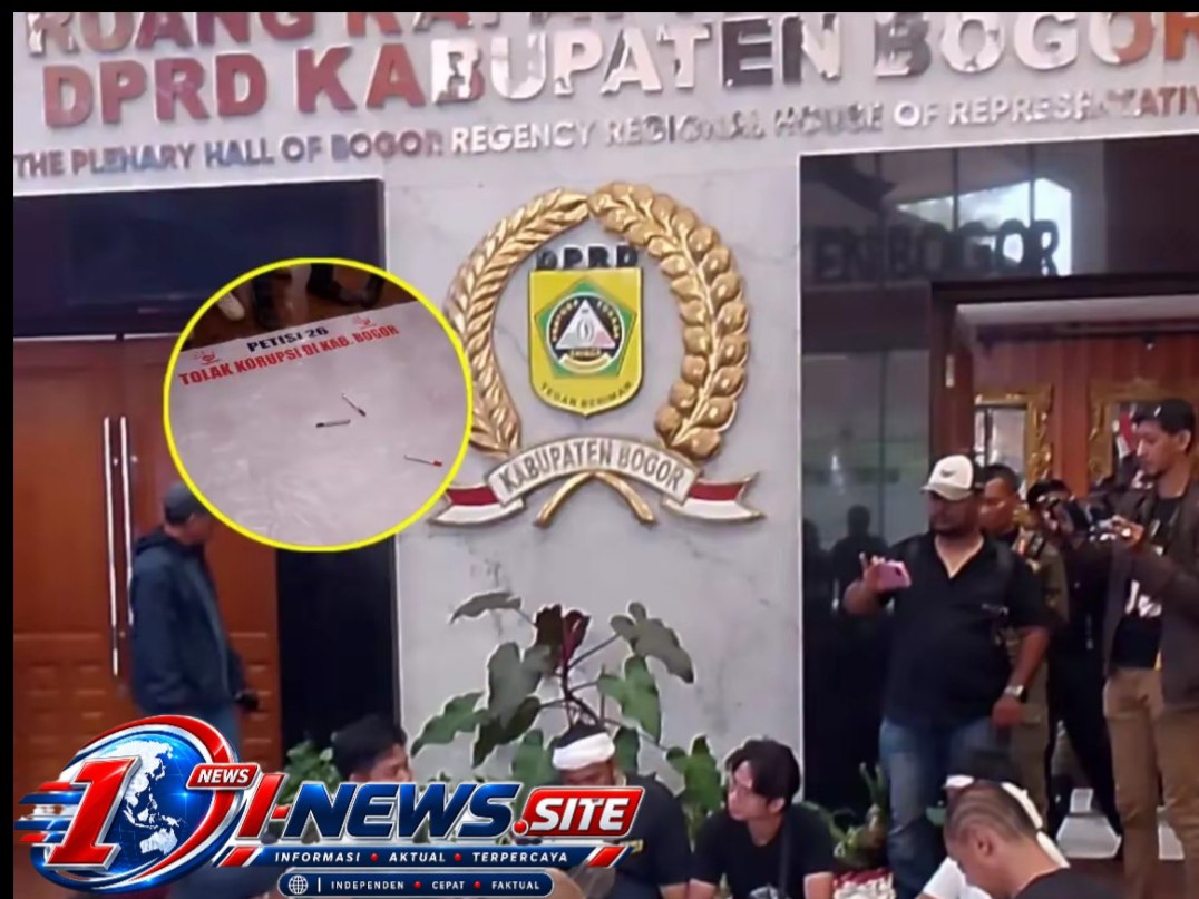 Massa Aksi Demo Kecewa, Ketua Dan Seluruh Anggota DPRD Kabupaten Bogor Memilih Menghindar Dari Massa Petisi 26. 1 lv 0 20260929152730