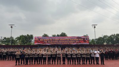 Polri Terjunkan 200 Personel Brimob dan 10 Personel Bareskrim Tangani Karhutla di Kalimantan 2 1001667538